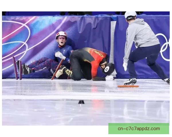 武大靖高喊接着滑孙龙带伤缝针 武大靖高喊接着滑孙龙带伤缝针